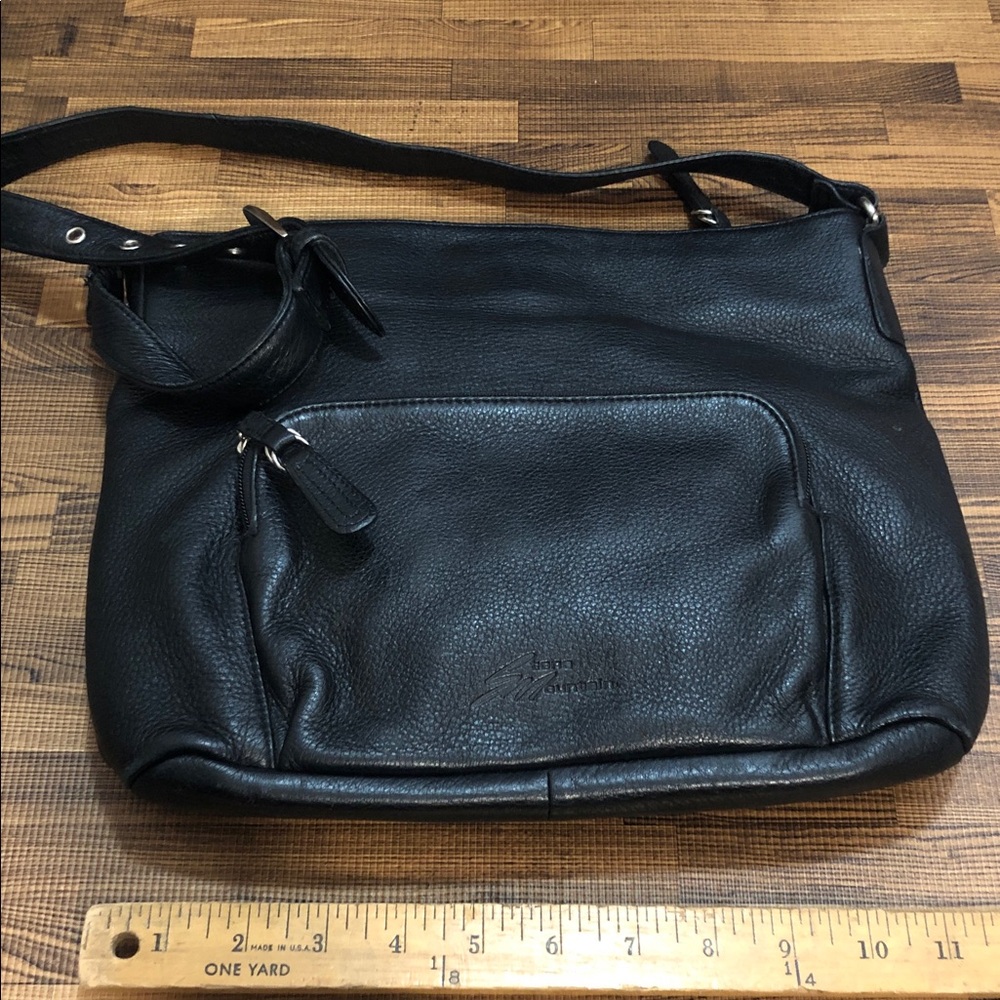 Stone Mountain Black Pebbled Leather Shoulder Bag vintage